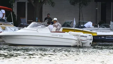 A venit de la Dubai si e deja mare crai! Fetele de oras se bat ca sa prinda un loc in “haremul” lui Sultan! Imagini graitoare