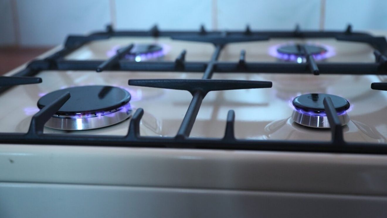 A crezut că nu vede bine! Ce factură la gaz a primit bunicuța Maria pentru un consum lunar minim. Federația a intrat pe fir