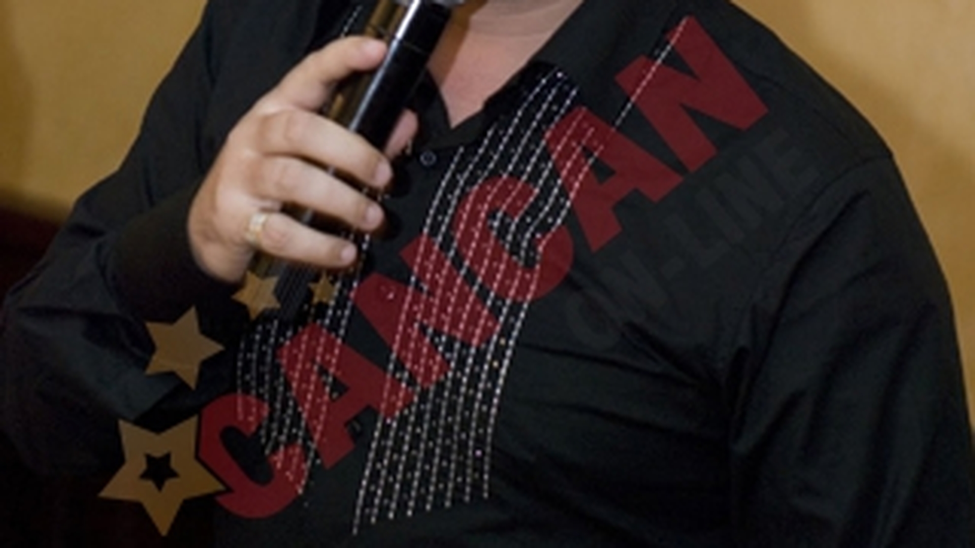 Canta ca Banica, il cheama ca pe Fuego