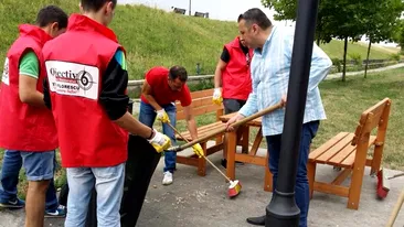 Veste buna pentru bucurestenii din sectorul 6! Stefan Florescu si voluntarii continua sa faca curatenie!
