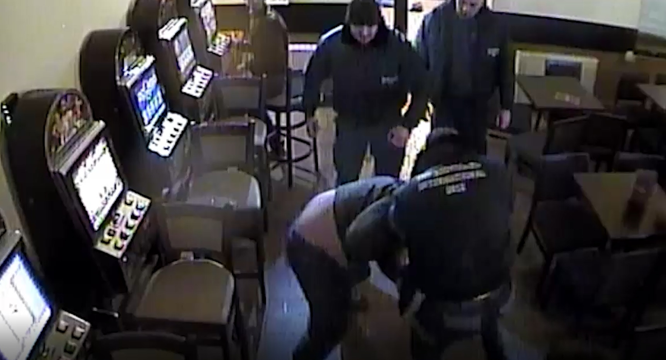 Camerele de supraveghere ale localului au surprins bătaia