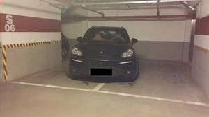 Imaginile astea vor incinge internetul! Cum arata moldoveanca cu “Porsche pa negru” fara sutien!