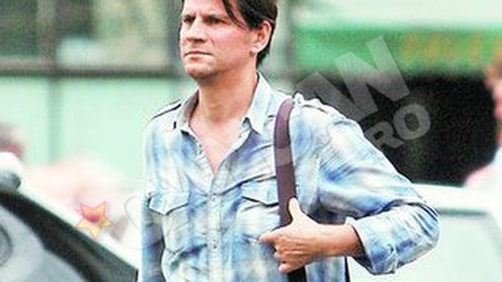 Daniel Robu, jefuit in stil mare! Un hot i-a intrat in casa si i-a furat geanta cu bani in timp ce dormea!
