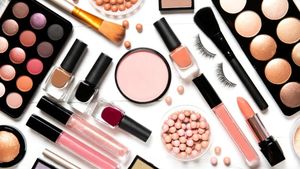 Ce reprezintă, de fapt, simbolurile 3M, 6M sau 12M de pe etichetele produselor cosmetice? După ce vei afla, vei fi mult mai atent la ele