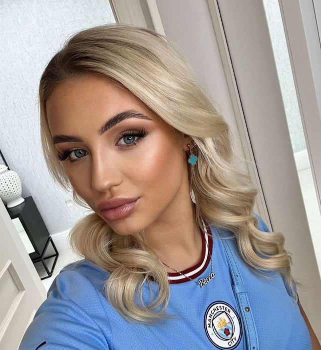 Rebecca Cooke- sursa foto Instagram Rebecca Cooke