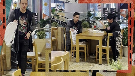 Cum i-am filmat pe Patrizia Paglieri și pe fiul ei, Francesco. S-a întâmplat într-un restaurant din mall