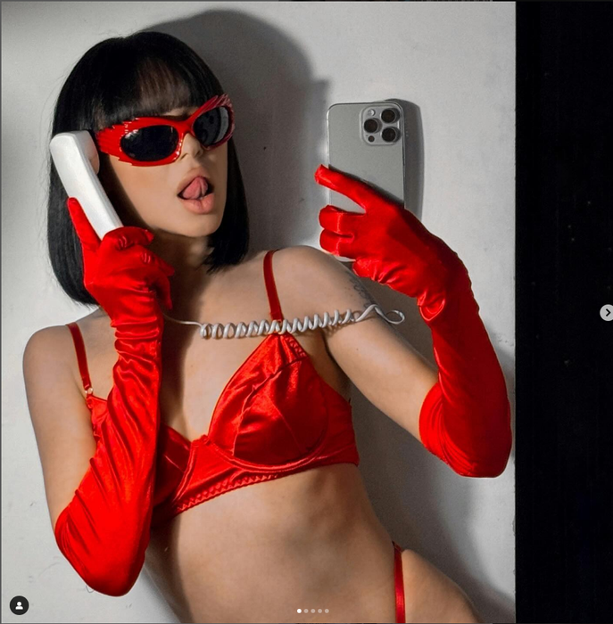 Influencerița din RXF aruncă vorbe grele la adresa lui Romeo. (SURSA FOTO: INSTAGRAM.COM)