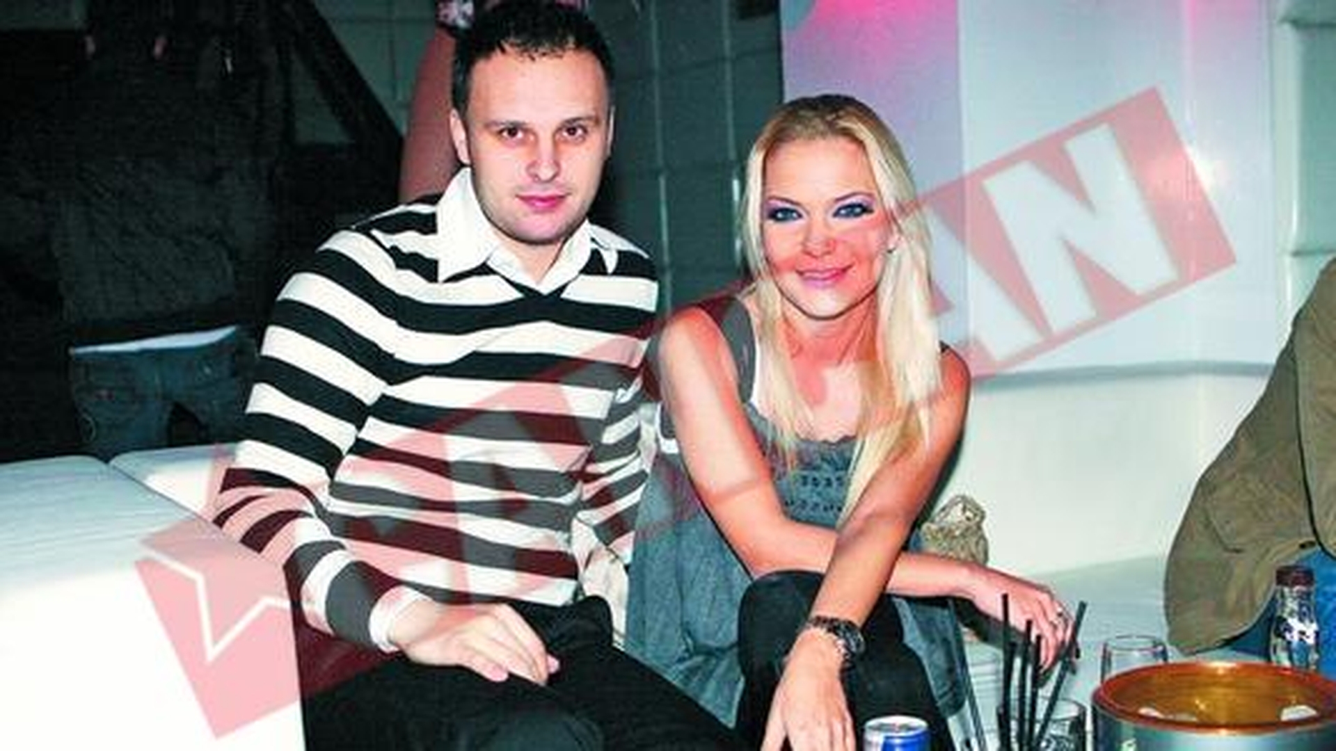 I-au furat masina si au facut-o zob