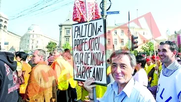 Basescu si Parlamentul arunca Romania in haos