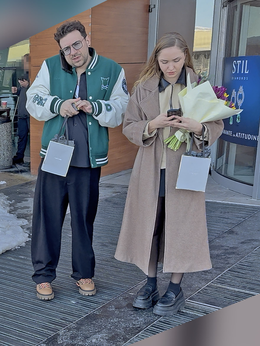 Concurentul de la Power Couple nu a știut cu ce să-i mai intre în grații iubitei. I-a luat parfum și flori, dar ea tot îmbufnată a rămas