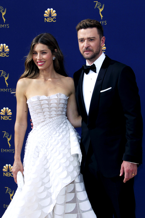 Câștigătorii premiilor Emmy 2018. Scarlett Johansson, Jessica Biel și Penelope Cruz au făcut senzație pe covorul roșu