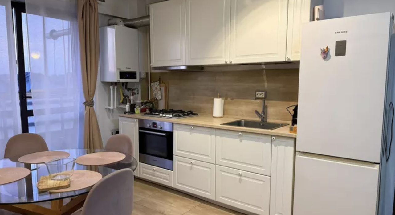 Deea Maxer își scoate apartamentul la vânzare, după ce s-a recăsătorit. Cum arată locuința