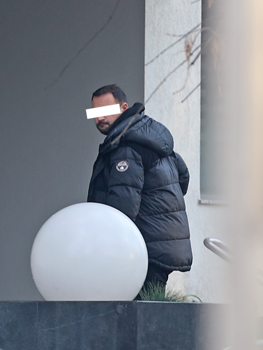 Iubitul misterios ar avea afaceri în mai multe țări / (Sursa: CANCAN.RO)