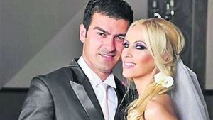 Anca Neacșu a divorțat! Fosta componentă a trupei Asia a ieșit plângând din sala de judecată