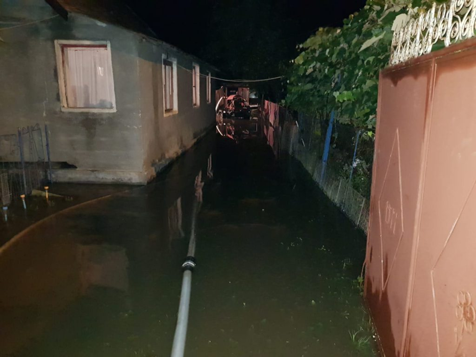 Alertă! Catastrofa din Grecia, unde au murit aproape 90 de oameni, s-ar putea repeta și în România. Peste 15.000 de incendii de vegetație în țara noastră, în 2017