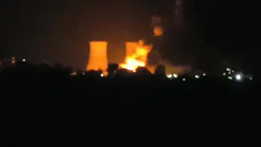 Incendiu uriaş la Râmnicu Vâlcea! S-au auzit mai multe explozii