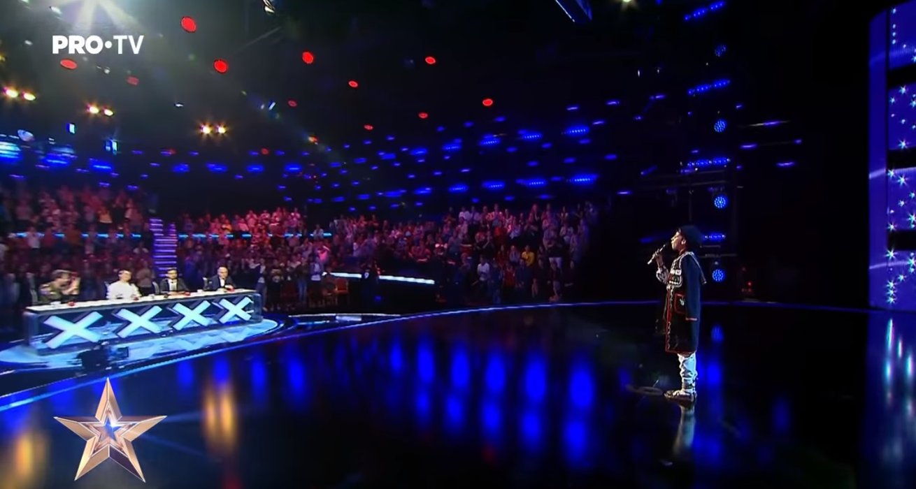 Camil a ridicat sala în picioare la "Românii au talent"