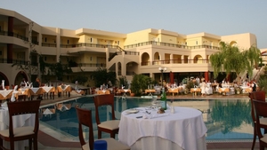 Vacanța unui român s-a transformat într-un coșmar. Ce a pățit când a ajuns la hotelul din Grecia: „Am plătit niște bani...”