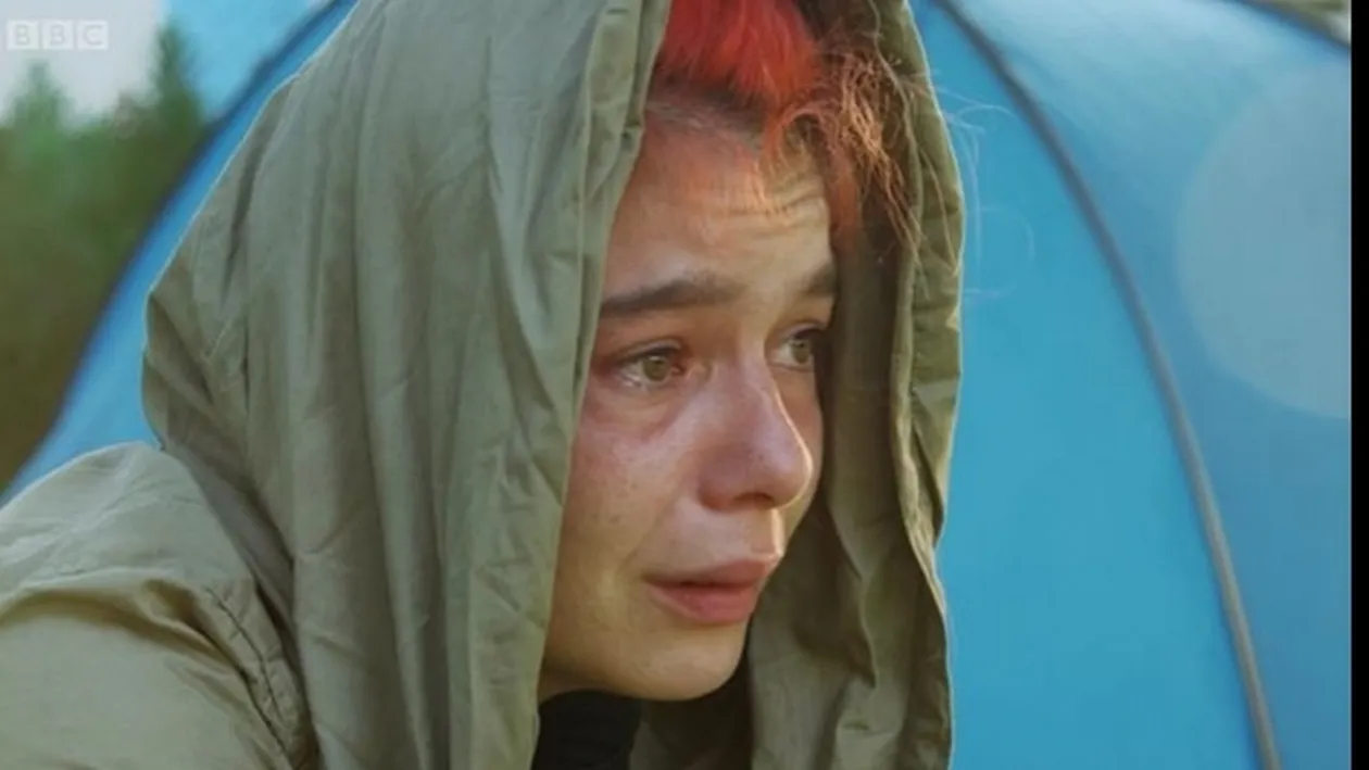 Paige Greenaway, fostă prezentatoare la BBC, s-a sinucis! A locuit într-un cimitir, iar motivul pentru care s-a spânzurat este...