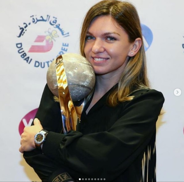 Dialog spumos între 2 comentatori maghiari, după ce au uitat microfonul deschis la meciul Copil-Federer: “Silicoane, Halep, minunate!”