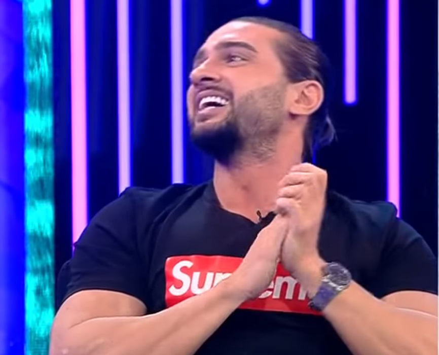 Dorian Popa, primele imagini în rolul de co-prezentator în emisiunea lui Capatos! A venit în scaun cu rotile