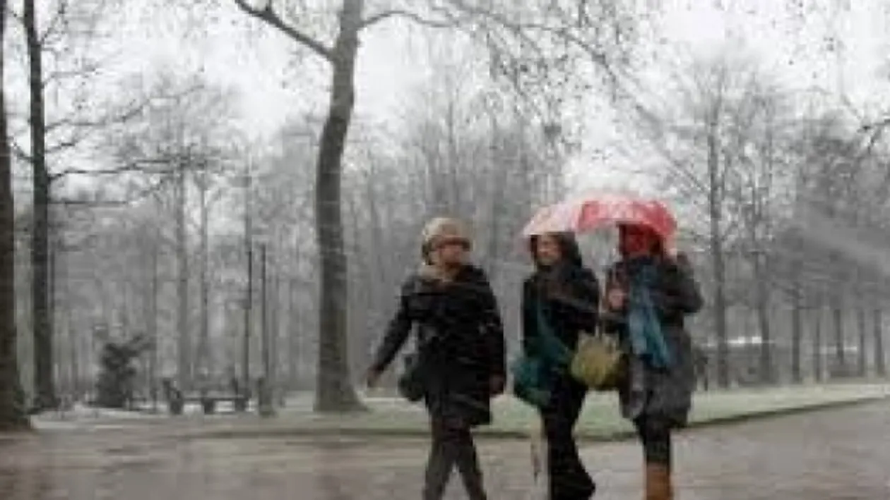 METEO 12 MARTIE: Local va ploua, vântul va sufla slab şi moderat