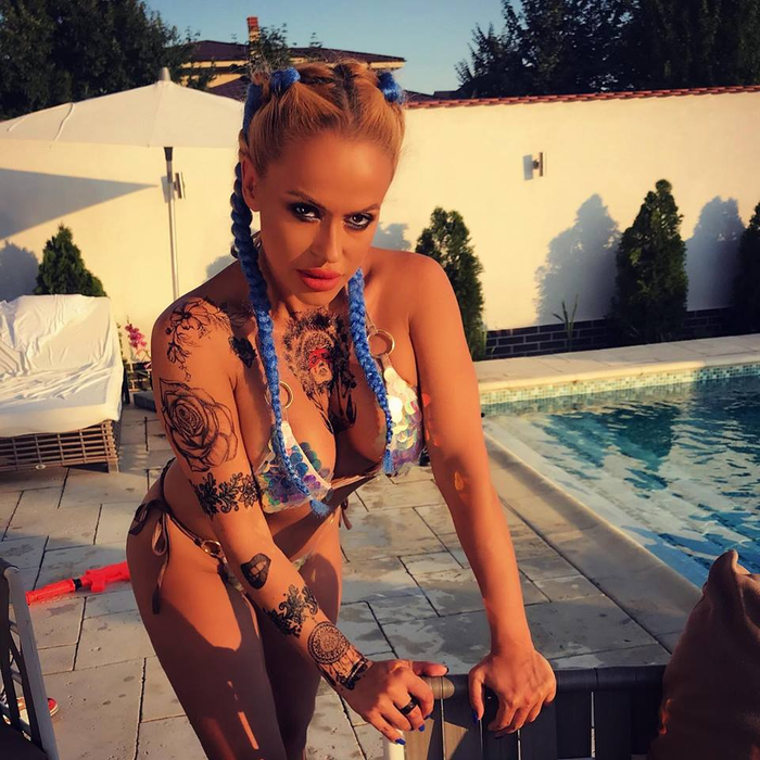 Așa arăta Anda Adam în bikini când era grăsuță. Cum arată acum în costum de baie, după ce a slăbit