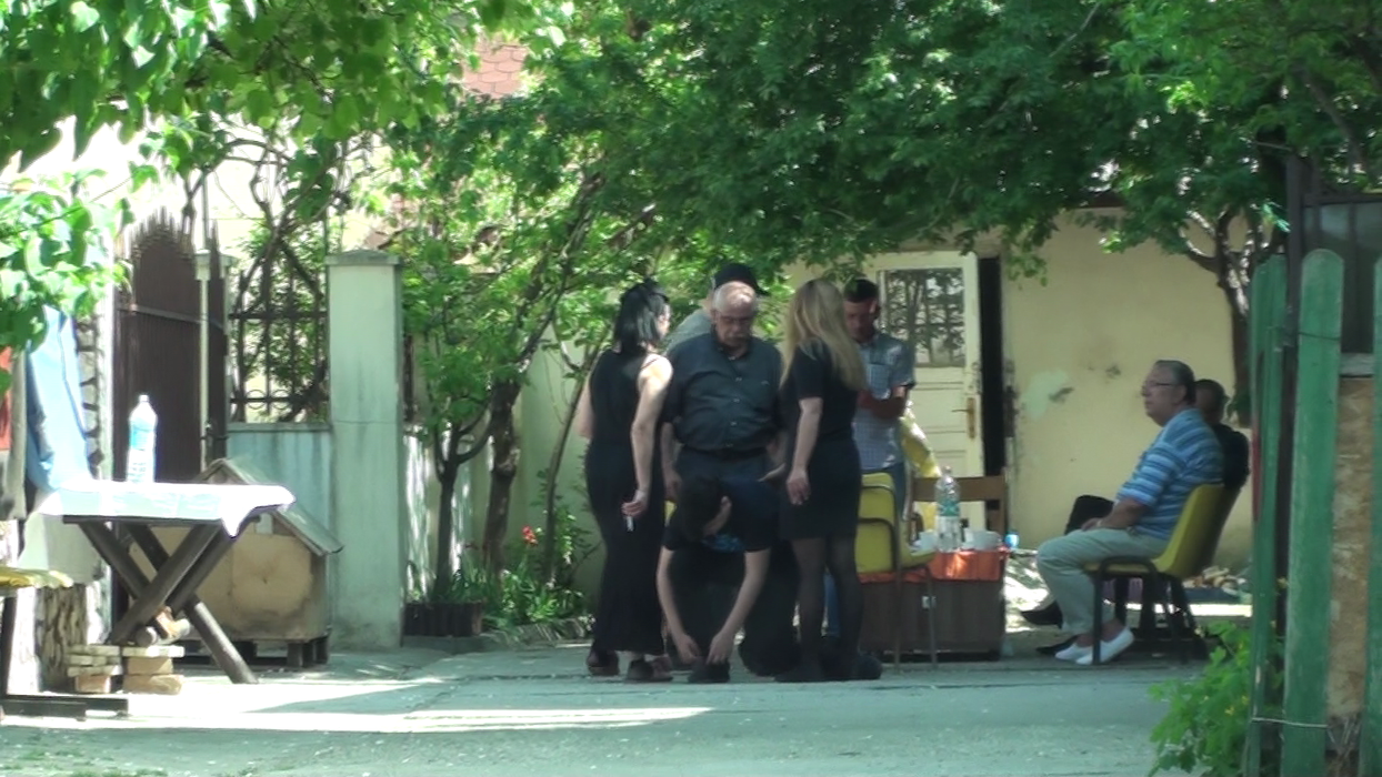 Înmormântarea băiatului lui Nelu Ploieșteanu a fost amânată