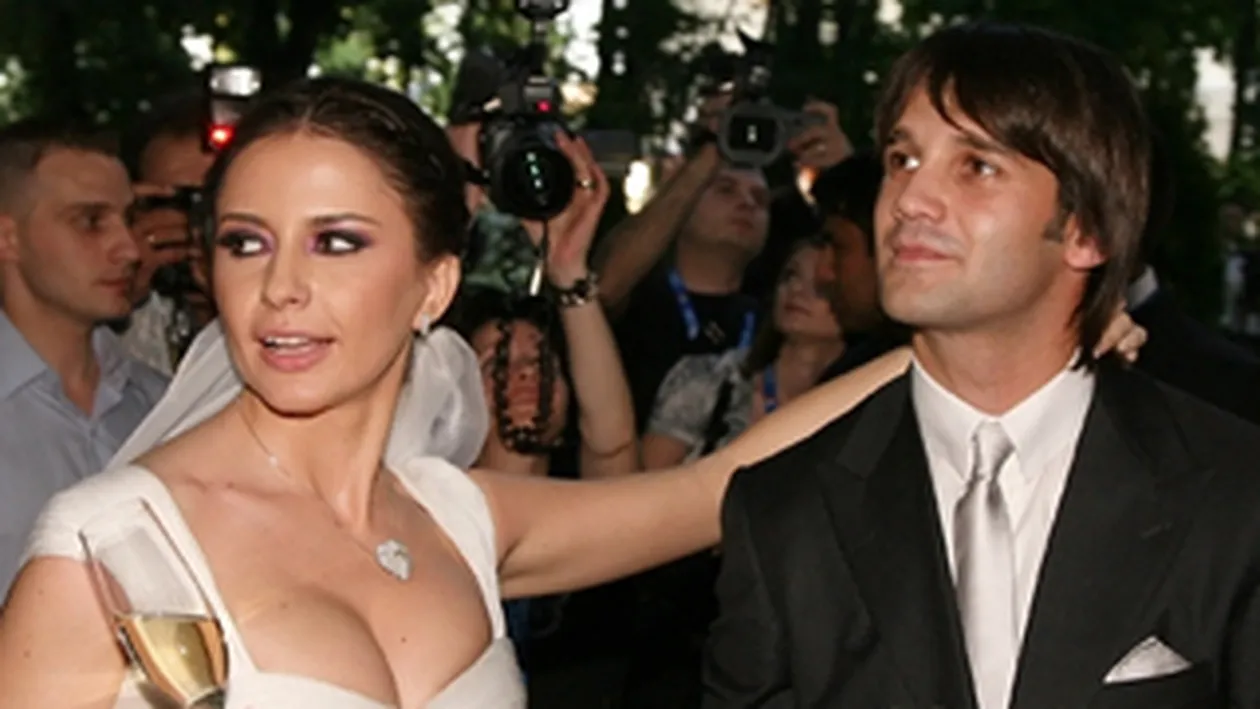 Adelina Chivu si-a operat sanii, fiindca erau prea mari?