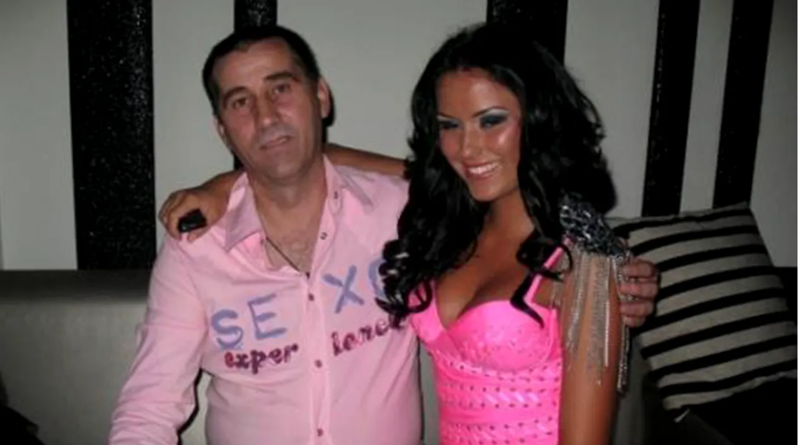 Daniela Crudu a ales să rămână în România, alături de tatăl ei/ Sursa foto: Arhivă CANCAN