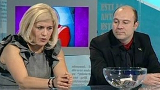 Fiica Lianei Stanciu l-a asteptat pe Mos Nicolae ascunsa dupa un perete! Afla ce a primit!