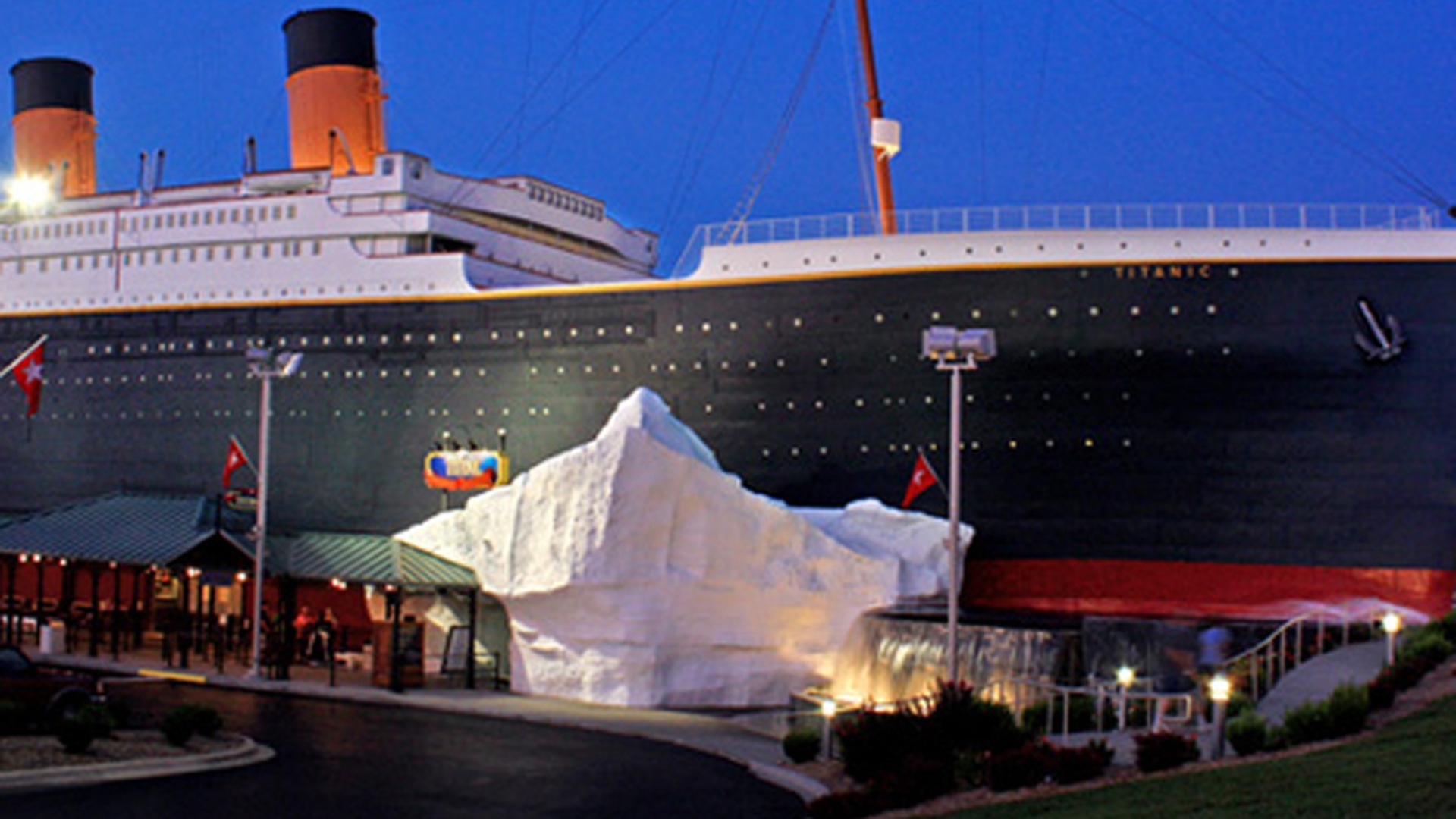 VIDEO 20 de milioane de euro a costat o replica a Titanicului! Vezi aici cum arata muzeul "Titanicul din Tennessee"