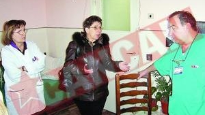 Bebelus nascut cu mana paralizata
