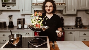 Chef Florin Dumitrescu, dat afară pentru că ar fi furat un set de cuțite. Vedeta Antenei 1, în centrul unui scandal de proporții acum 10 ani