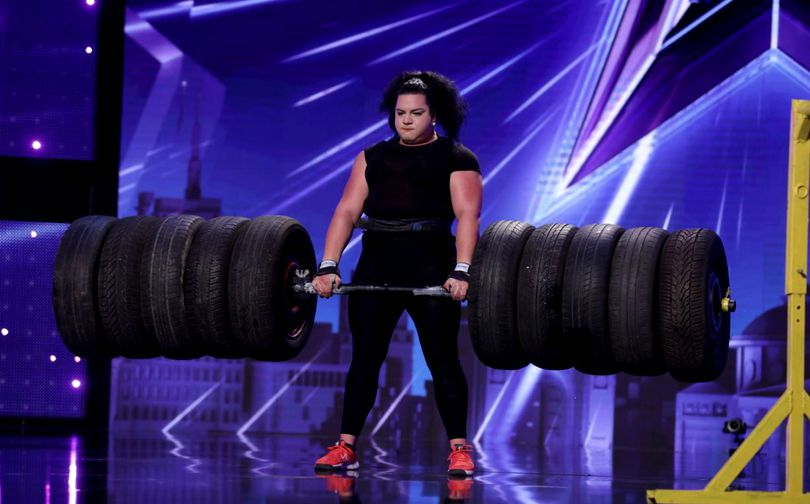 A șocat la ”Românii au talent”. “Trag un tir de 7 tone!” Adriana a rupt tăcerea