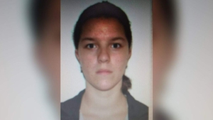 Alertă în România! Dacă o vedeți pe tânăra din imagine, sunați de urgență la 112!