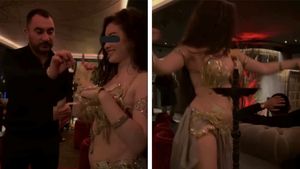 Pescobar, mână extra-largă la arăbesc! Câte sute de euro i-a dat unei dansatoare din buric