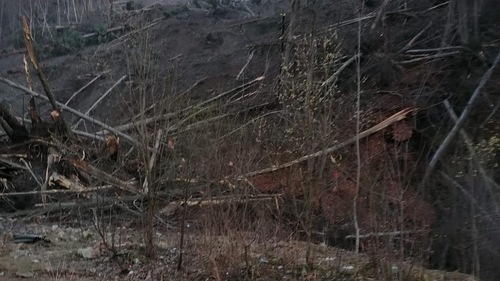 Alertă în Prahova! A avut loc o alunecare de teren și au fost evacuate 150 de persoane