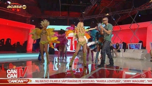 Andreea Balan si dansatoarele, bune de Carnavalul de la Rio! Uite cat de provocator s-au miscat in platoul de la Cancan TV