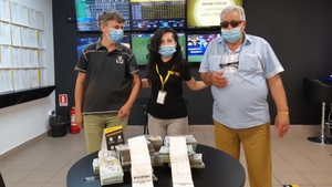 Doi români au copiat unul de la altul. Și meciurile, și câștigul! S-a terminat foaaarte bine pentru ei. Cu 450.000 de lei!!