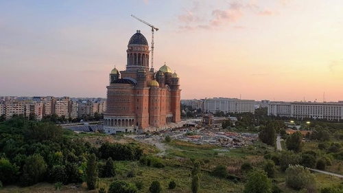 Prima reacție a Bisericii, după ce un internaut a schimbat numele Catedralei Mântuirii Neamului, pe Google Maps, în ”Catedrala Prostirii Neamului Românesc”