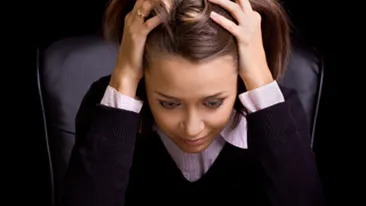 50 de studenti se revolta la Facultatea de Drept din Brasov, pentru ca au fost picati la un examen de 16 ori