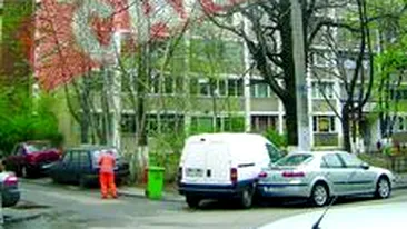 Vecinii au chemat politia acasa la Robert Turcescu