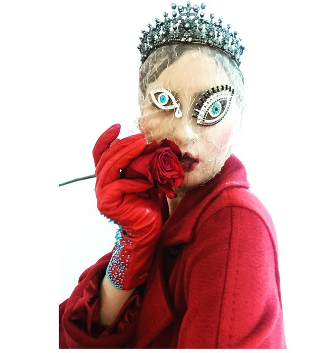 Iulia Albu, apariţie spectaculoasă la emisiune: „Am crezut că e o mumie în platou!”