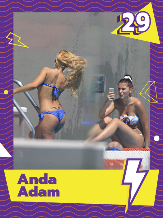 Top 40 sexy-vedete în ipostaze super-provocatoare în public. Pe ce locuri “se bat” Bianca Drăgușanu, Antonia sau Daniela Crudu