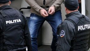 Dolj: Tânăr arestat după ce ar fi obligat două fete să cerșească și să se prostitueze