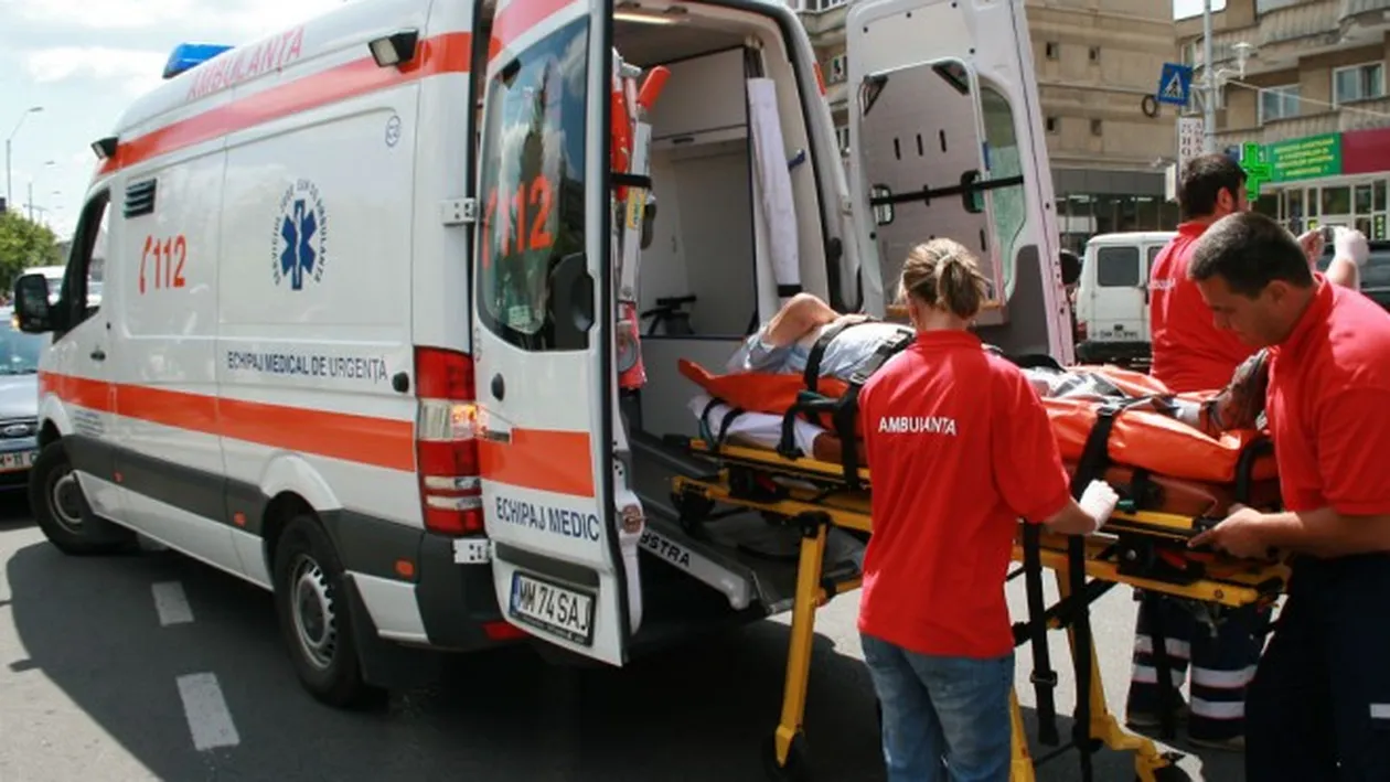 Scandal la spitalul din Ploiești! Un bărbat ar fi murit după ce a căzut de pe targă