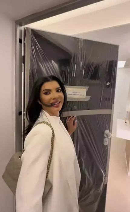 Cum arată apartamentul de lux din Pipera al Andreei Tonciu! Bruneta îl scoate la vânzare și cere 250.000 de euro pe el