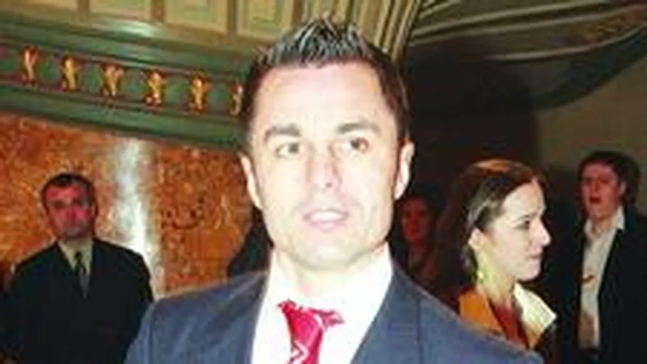 Petre: Antrenorul nu ma iubeste