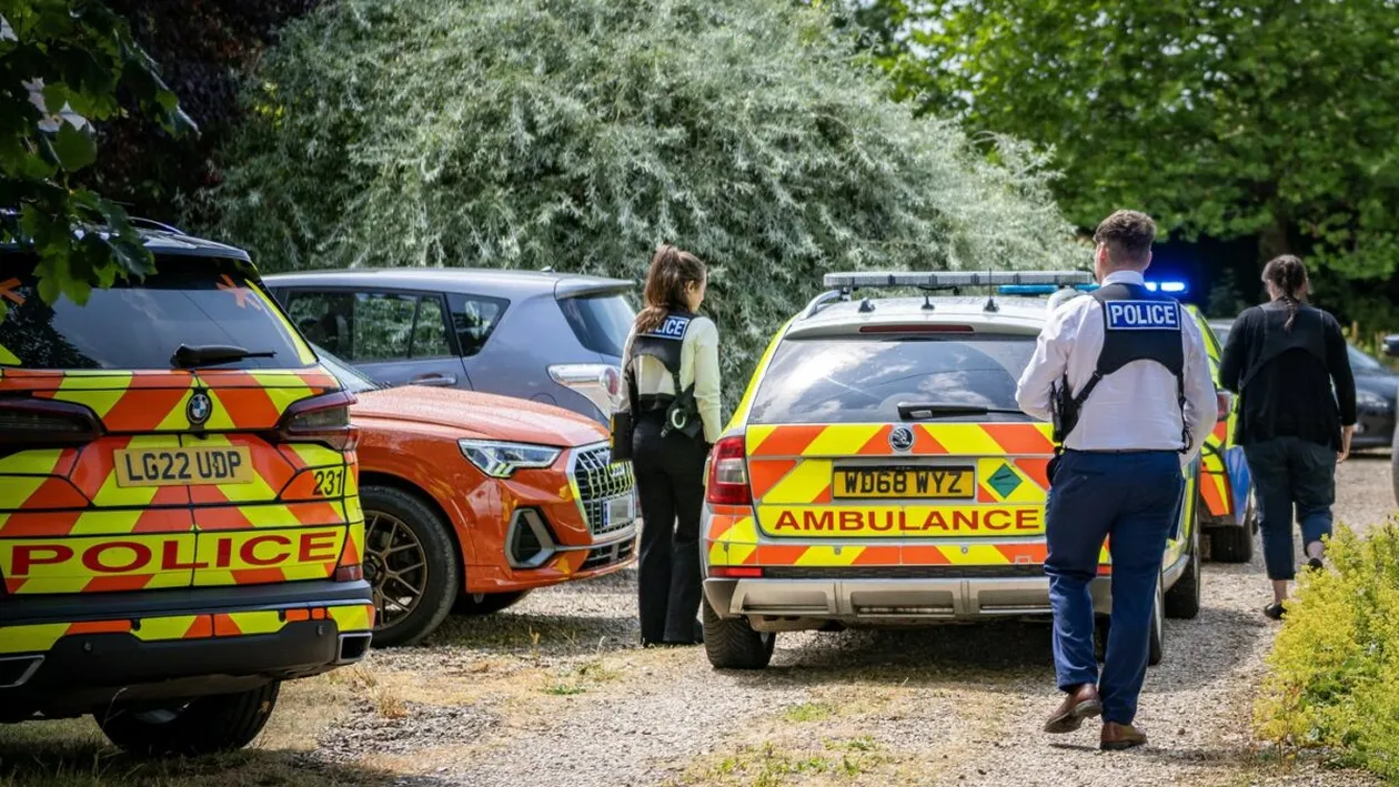 Cauza MORȚII verișoarei Prinților William și Harry. Tânăra de 20 de ani a fost găsită fără suflare în propria casă